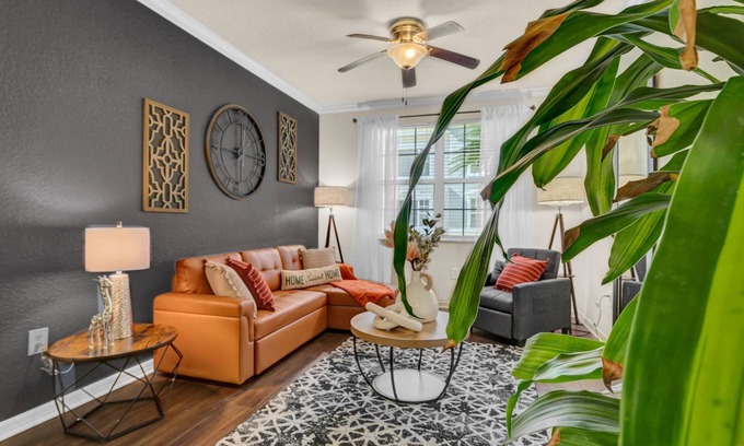 Westchase Apartment | Modern 2-Bed/2-Bath Tampa Apartment: Comfort Meets Convenience for Corporate Travelers