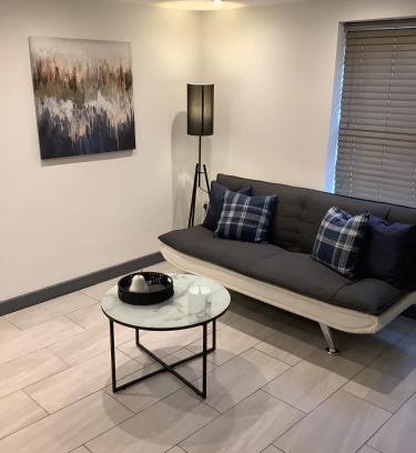Bicester Apartment | Modern 2 Bed Apartment in Bicester Town Centre