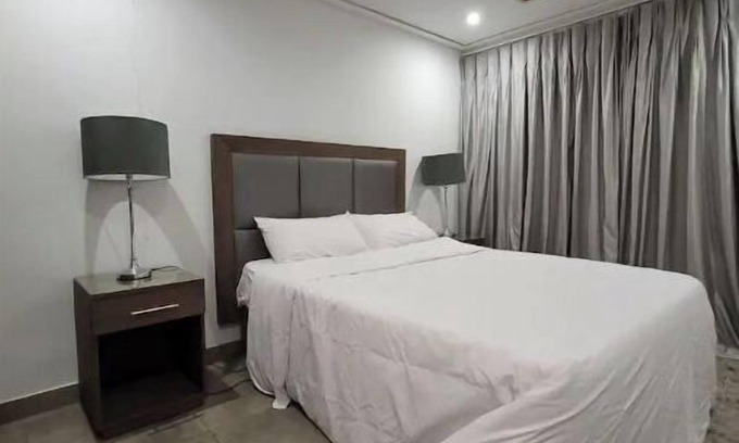 North Ridge Apartment | Modern 2 Bedroom Apartment in North Rigde