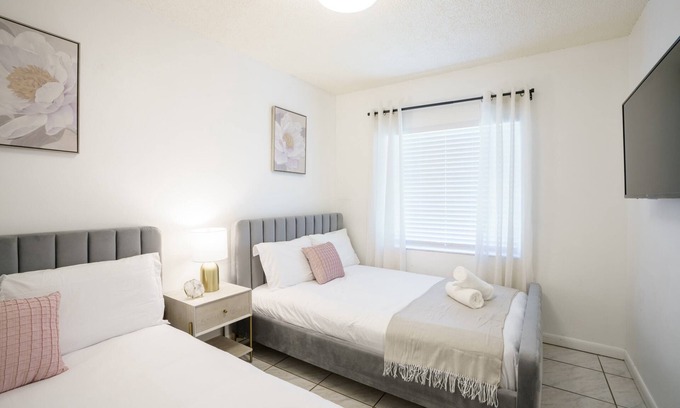 Wynwood Art District Apartment | Modern 2 Bedroom in Heart of Wynwood Art District