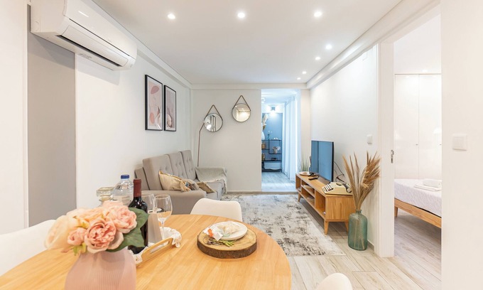 Campanha Apartment | Modern 2 bedroom villa for 5 people with garage 5 minutes from downtown
