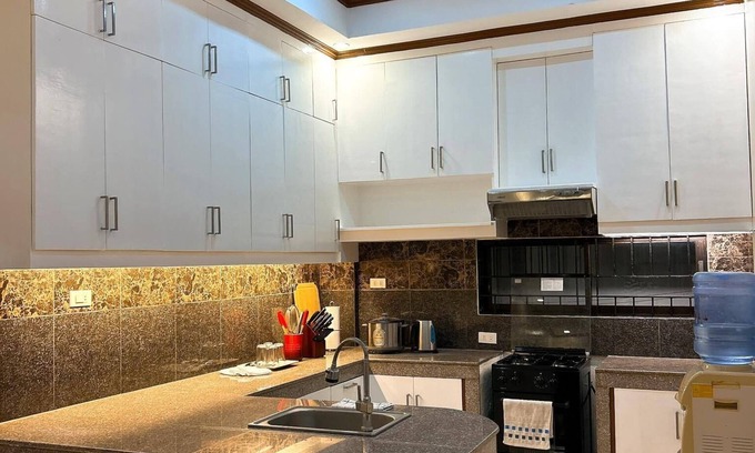 Balamban House | Modern 2 BR House -10min to Beach and Mountainn