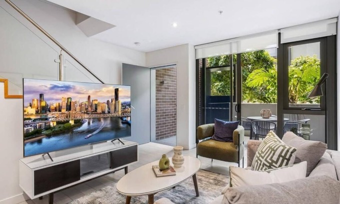 Newstead Apartment | Modern 2-storey Apartment - Q Stay