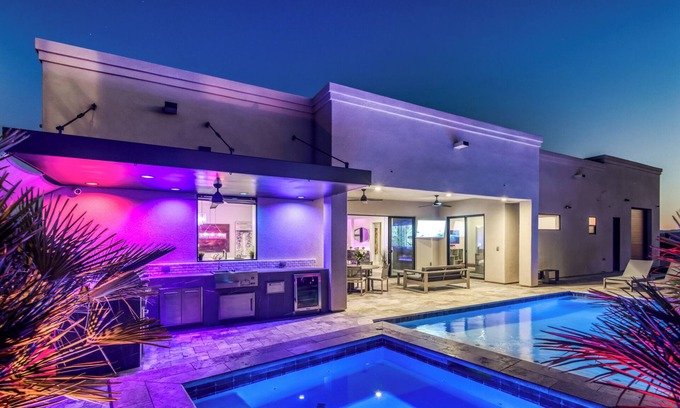 Lake Havasu City House | Modern 2021 New Construction Luxury Home 1 Min from Lake. Better than W hotel