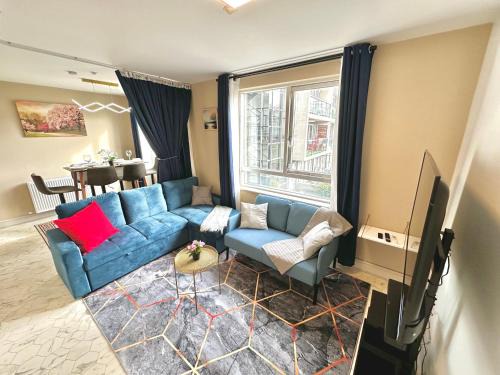 Finglas Apartment | Modern 2Bedroom Oasis near Dublin city centre & Airport