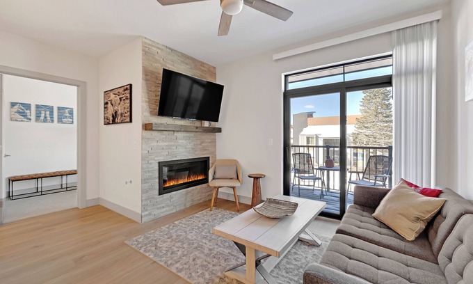 Silverthorne Condo | Modern 2BR Condo In Silverthorne!