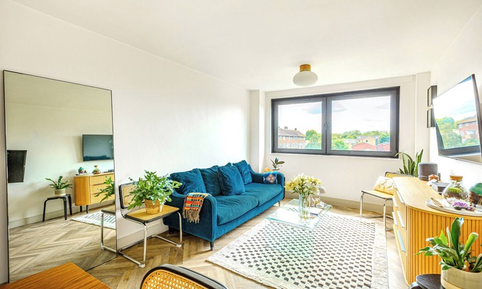 Hackney Apartment | Modern 2BR Duplex in Clapton, 1min Rectory Rd. St.