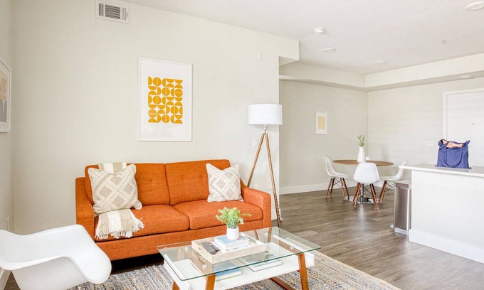 Centerville Apartment | Modern 2BR in Fremont, Pool, Gym + Parking