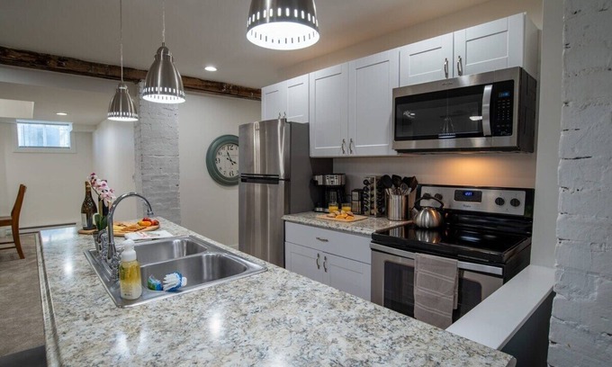 Bloomington House | Modern 2BR Oasis: Newly Renovated Gem in Bloomington