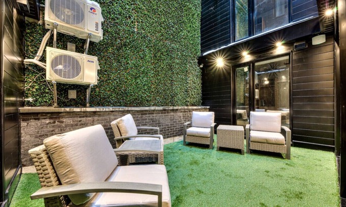 Old Montreal Apartment | Modern 2BR Suite Old Montreal B3