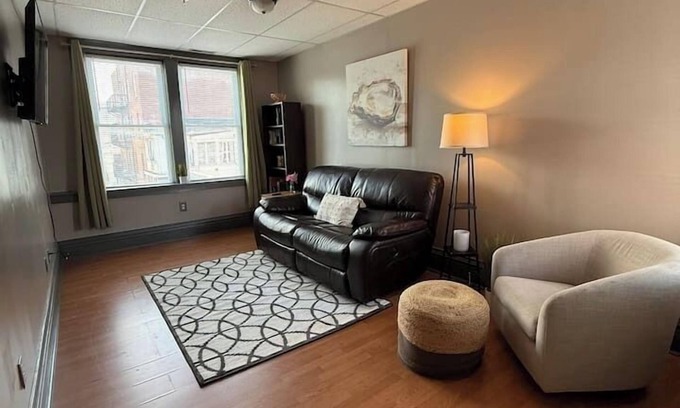 Morgantown Apartment | Modern 2BR w/Ensuite, Downtown Morgantown, WVU