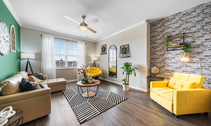 Westchase Apartment | Modern 3-Bed/2-Bath Tampa Apartment: Comfort Meets Convenience for Corporate Travelers