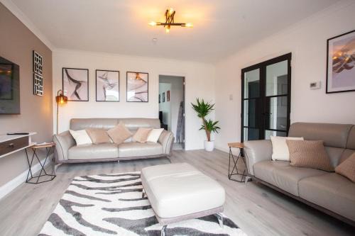 Balloch Apartment | Modern 3 Bed Flat Balloch