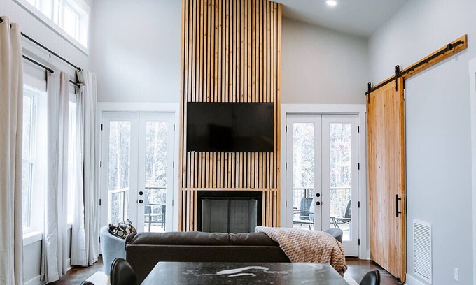 Marietta House | Modern 3-bedroom house with AC and WiFi in enchanting Slater-Marietta