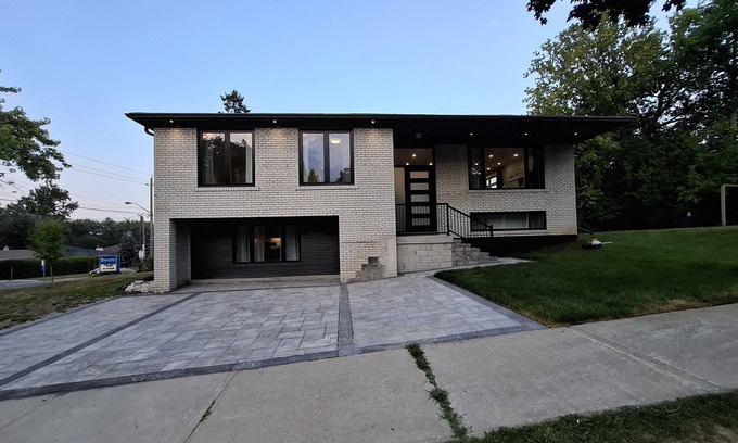 Newtonbrook House | Modern 3-Bedroom Escape + Free Parking