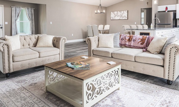 Lakeland House | Modern 3-Bedroom Family Retreat w/Pool in South Lakeland