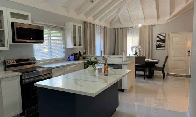 Priory House | Modern 3-bedroom house in a gated community, free WiFi in beautiful St Ann's Bay