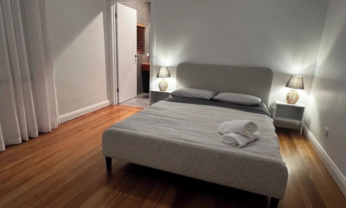 Playford House | Modern 3 Bedroom House in Cowell