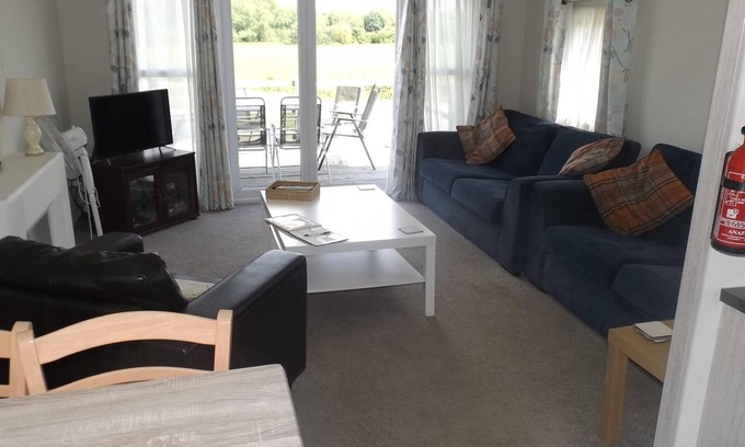 Offenham Cabin | Modern 3 bedroom lodge at Avonvale Holiday Lodges