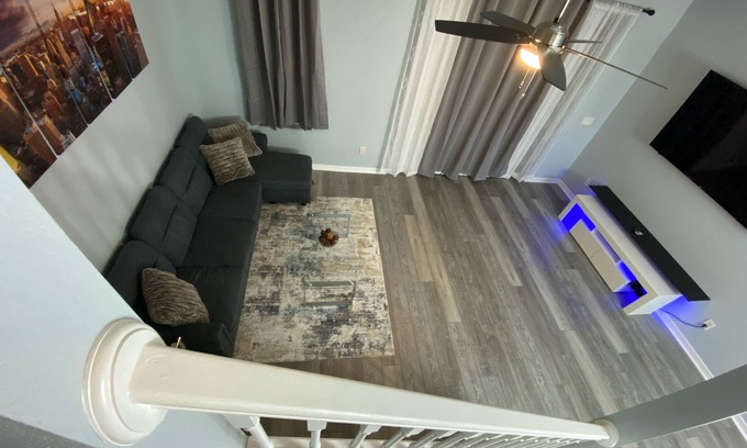 Liberty Village House | Modern 3 bedroom Townhouse with a Pool!