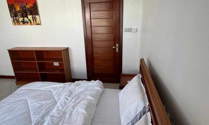 Dar es Salaam Villa | Modern 3 Bedroom Villa - Walking Distance to Beach and City Life