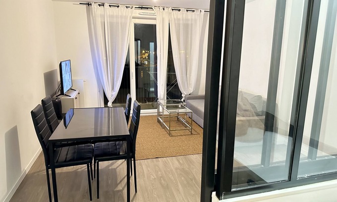 Gagny Condo | Modern 3-room apartment with parking in Gagny