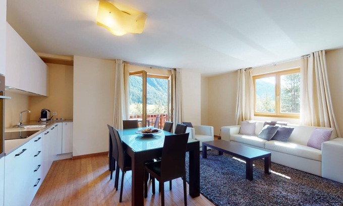 Madulain Apartment | Modern 3½ room flat on the ground floor, approx.