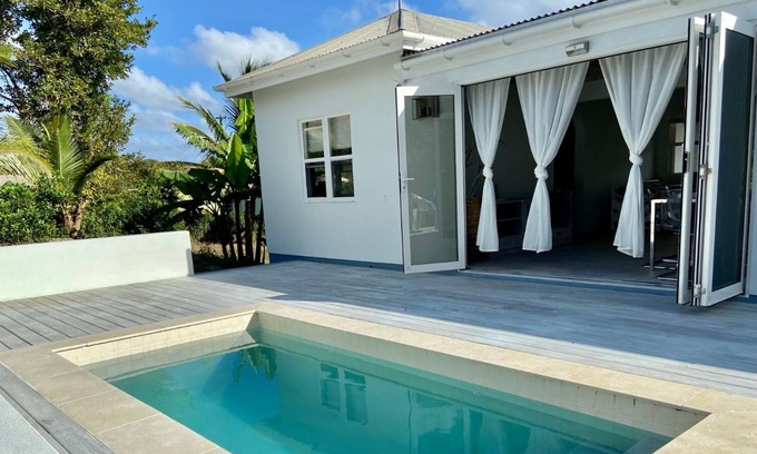 Swetes House | Modern 3bed House in the Heart of Swetes Village