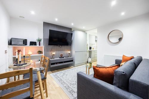 Hammersmith and Fulham Apartment | Modern 3br 15ba Flat Heart Of Hammersmith