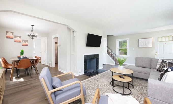 University Heights Apartment | Modern 3BR home next to park, office space, & more