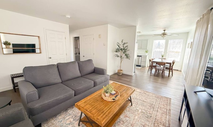 Sheridan House | Modern 3BR Near Littleton