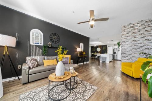 Westchase Apartment | Modern 3br2ba Pools, Gym Near Airport #5