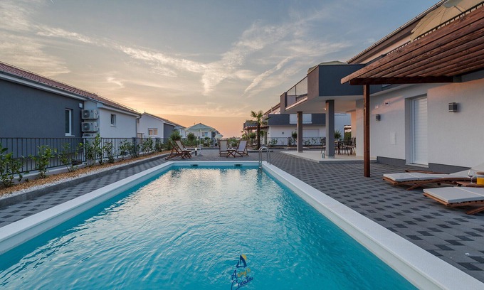Debeljak Villa | Modern 4 BD villa with heated pool for up to 8 guests