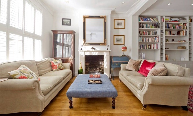 Parsons Green and Walham House | Modern 4-Bed House with a Garden, Fulham