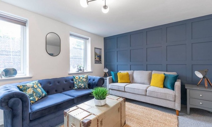 Cheltenham House | Modern 4 Bedroom 4 Bathroom Home in Cheltenham