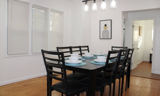 Wilmington House | Modern 4 Bedroom Home in Wilmington