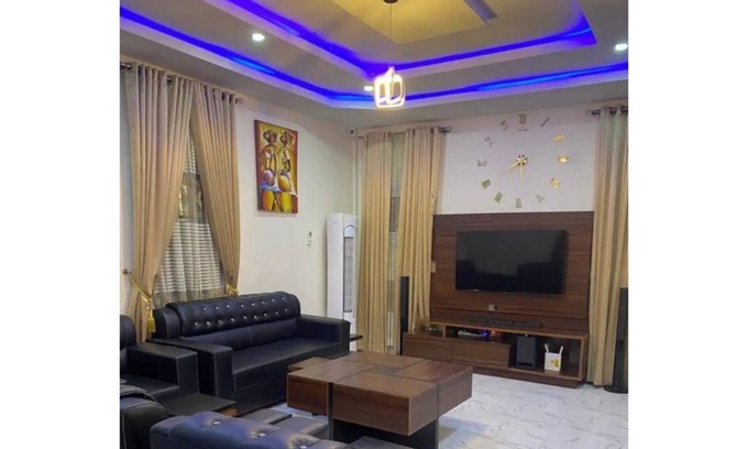 Owerri House | Modern 4-Bedroom Home in Private New Owerri Estate