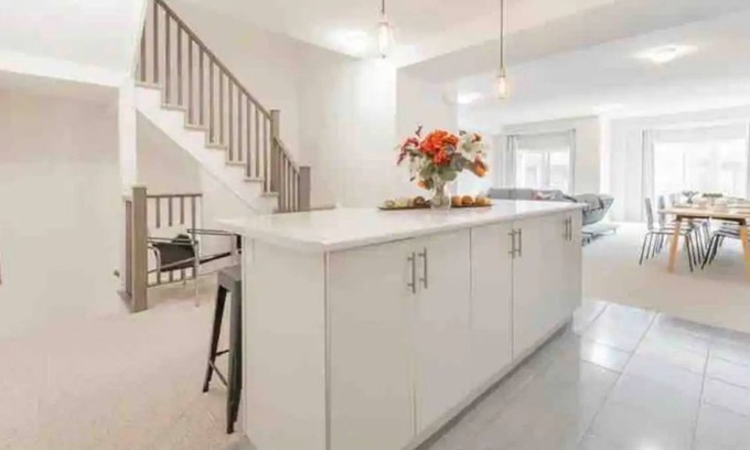 Watertown House | Modern 4 bedroom house in Waterdown