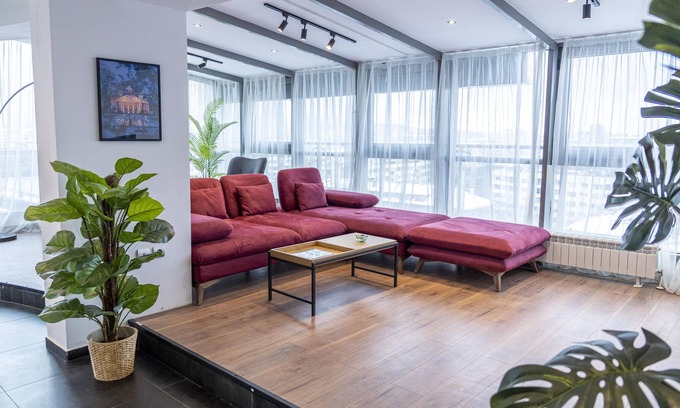 rayon Triaditsa Condo | Modern 4-bedroom penthouse with a panoramic view