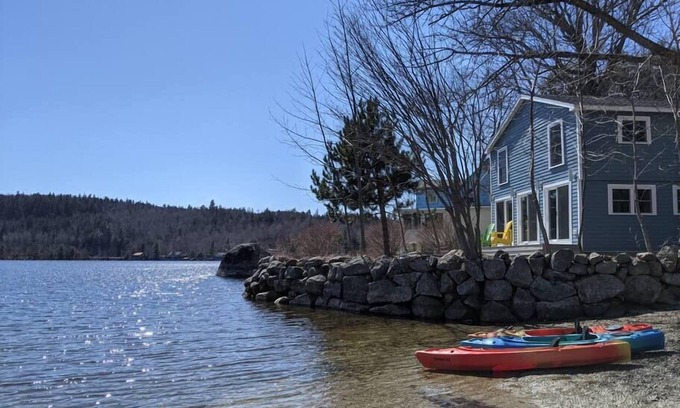 Dedham Cottage | Modern 4 season lakefront 4BR, 2BA near Acadia