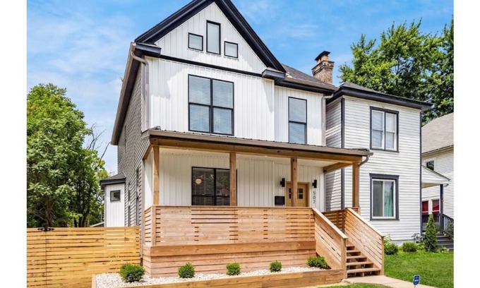 Livingston Park House | Modern 4Bd Home | Outdoor Living, Near Downtown and Children's Hospital