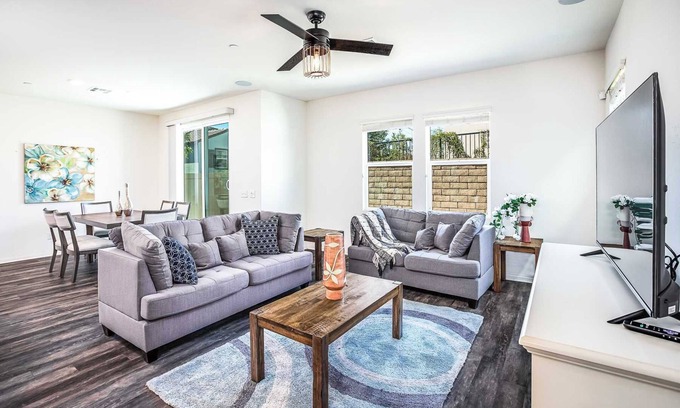 Upland House | Modern 4BR｜Fenced Yard｜Office Space｜Relaxing Outdoor Area｜Park Nearby#41279