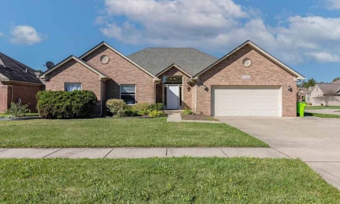 New Baltimore House | Modern 4BR Ranch Getaway – Convenient & Cozy