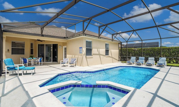 Calabay Parc Villa | ⭐Modern 5 Bed, 4 Bath Home on Calabay Parc | Private Pool | Minutes to Disney⭐