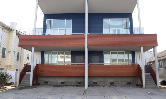 Wildwood House | Modern 6 Bedroom Wildwood Beach Getaway