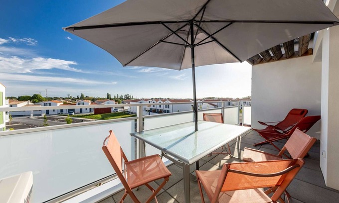 Saint-Pierre-d'Oleron Apartment | Modern Accessible Apartment in Saint-Pierre Center - Sleeps 4