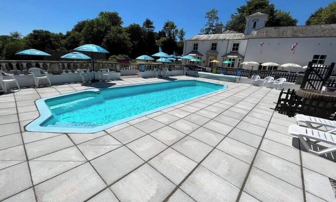 St. Ann's Chapel Cottage | modern accommodation with leisure facilities, weekly and monthly discount