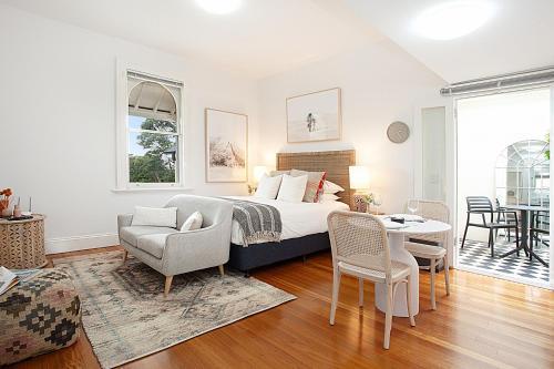Lewisham Apartment | Modern and Cosy Inner West Apartment