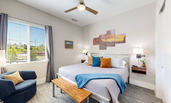 Golden Condo | Modern and Cozy ~ Near Downtown, CSM, Red Rocks, Denver