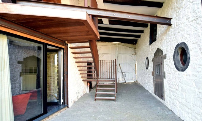 Robertville Villa | Modern and cozy studio in a former coach house